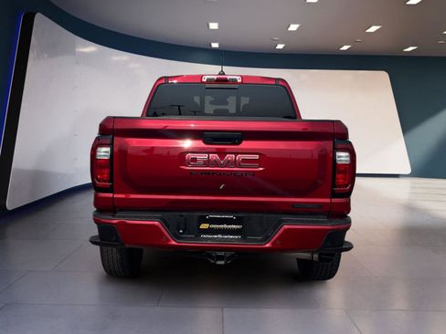 Certified 2025 GMC Canyon Elevation w/ Convenience Package RWD image 4