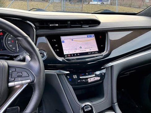 Used 2024 Cadillac XT6 Sport w/ Platinum Package image 6