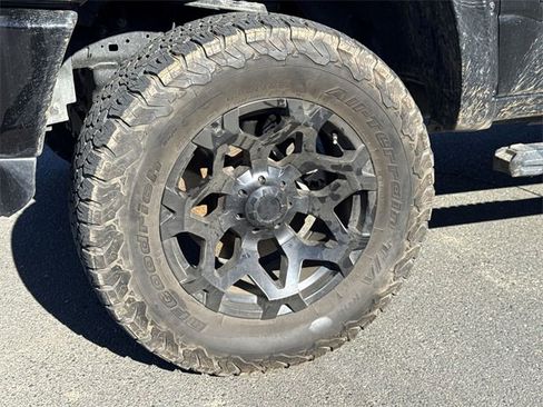 Used 2022 RAM 1500 Big Horn w/ Night Edition image 9