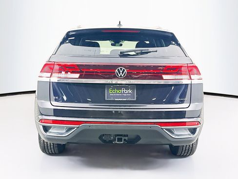 Used 2025 Volkswagen Atlas Cross Sport SE AWD/4WD image 7