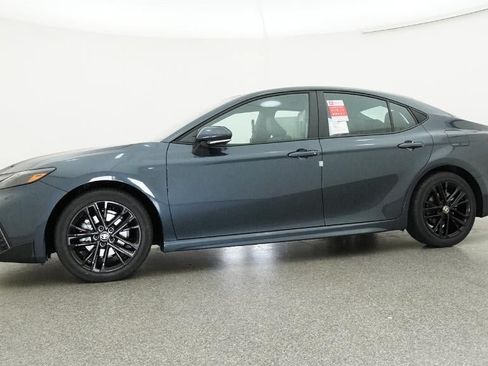 New 2026 Toyota Camry SE FWD image 18
