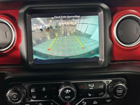 Used 2022 Jeep Wrangler Unlimited Rubicon w/ LED Lighting Group image 23