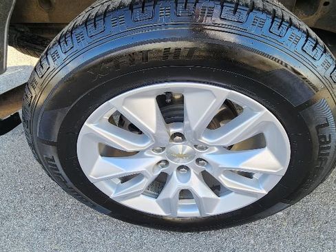 Used 2021 Chevrolet Silverado 1500 Custom image 10