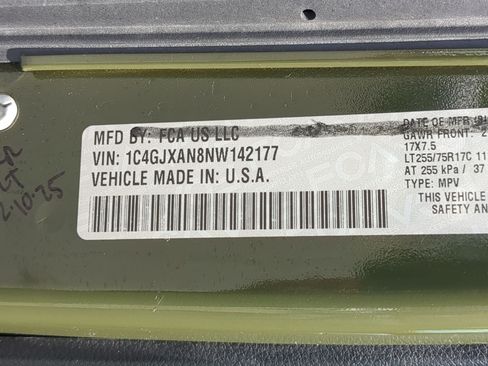 Used 2022 Jeep Wrangler Sport AWD/4WD image 31