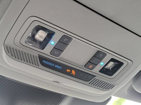 Used 2023 Ford Explorer XLT RWD image 26