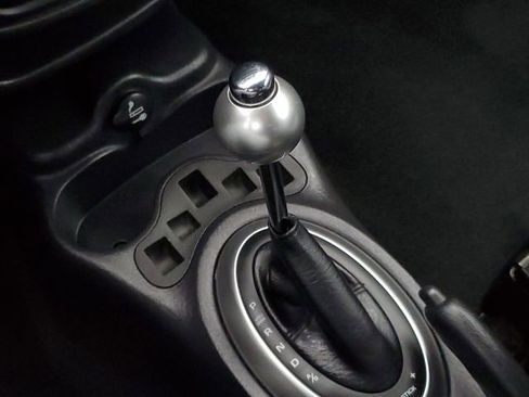 Used 2005 Chrysler PT Cruiser GT image 21