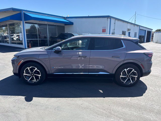 Used 2024 Chevrolet Equinox EV LT w/ Active Safety Package 3 FWD image 2