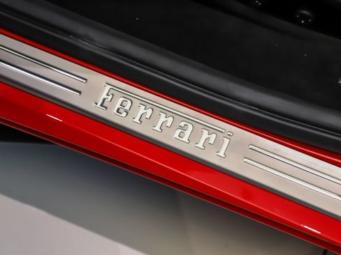 Certified 2022 Ferrari F8 Tributo RWD image 19
