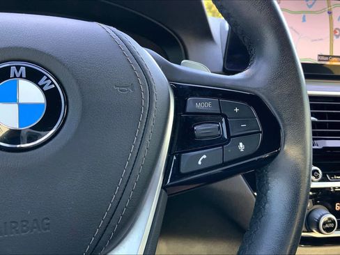 Used 2018 BMW 530i image 24