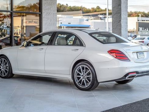 Used 2018 Mercedes-Benz S 560 4MATIC Sedan image 7