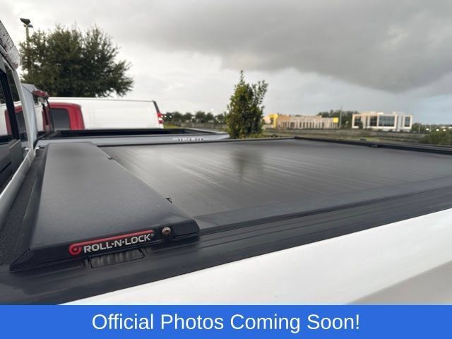 Used 2021 Chevrolet Silverado 1500 LT Trail Boss w/ Convenience Package II AWD/4WD image 5