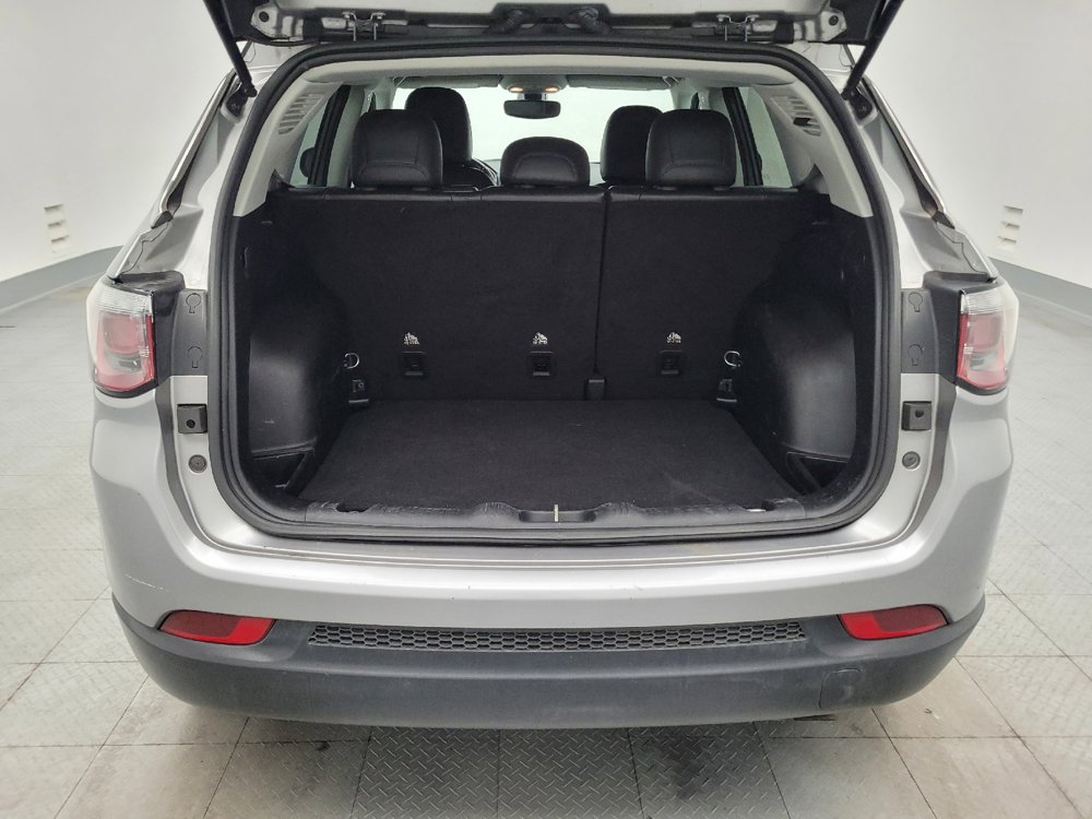 Used 2019 Jeep Compass Limited FWD image 29