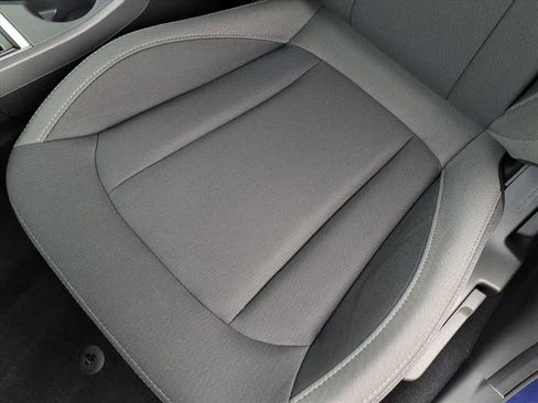 Used 2025 Subaru Crosstrek 2.0i Premium w/ Convenience Package #2 image 30