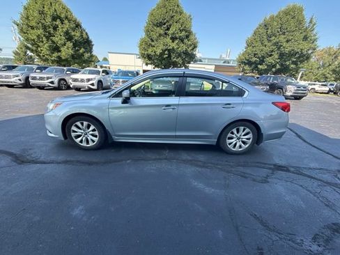 Used 2015 Subaru Legacy 2.5i Premium AWD/4WD image 4