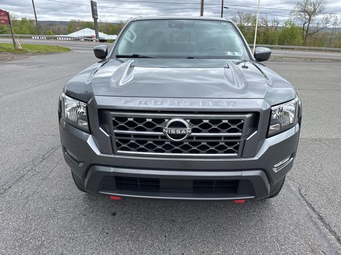 Used 2023 Nissan Frontier SV w/ SV Convenience Package AWD/4WD image 9