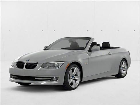 Used 2013 BMW 328i Convertible RWD image 1
