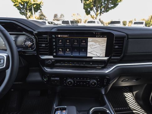 New 2026 Chevrolet Silverado 1500 LTZ w/ Technology Package AWD/4WD image 32