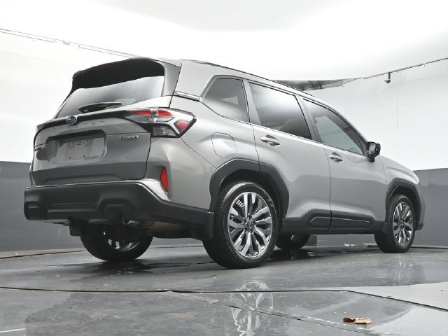 Certified 2025 Subaru Forester Touring w/ Popular Package - Touring AWD/4WD image 39
