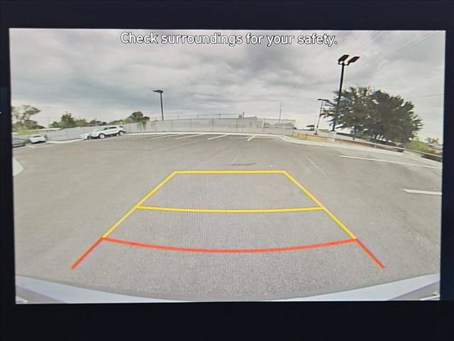 Used 2025 Hyundai Elantra SEL FWD image 14