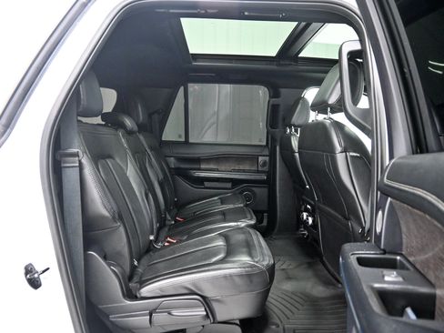 Used 2021 Ford Expedition Max Limited AWD/4WD image 32