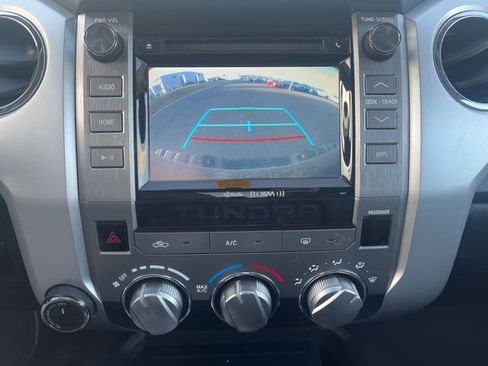 Used 2017 Toyota Tundra SR5 image 14