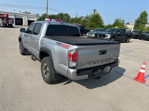 Used 2021 Toyota Tacoma TRD Off-Road w/ Technology Package AWD/4WD image 20