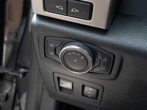 Used 2019 Ford F150 Lariat AWD/4WD image 22