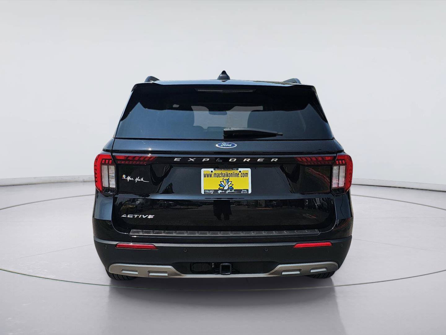 Used 2026 Ford Explorer Active RWD image 4