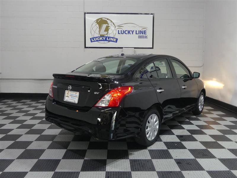 Used 2019 Nissan Versa SV FWD image 10
