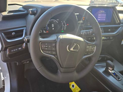 New 2026 Lexus UX 300h FWD image 27