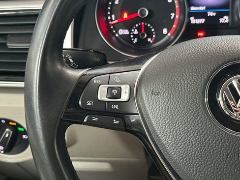 Used 2018 Volkswagen Atlas SEL AWD/4WD image 29