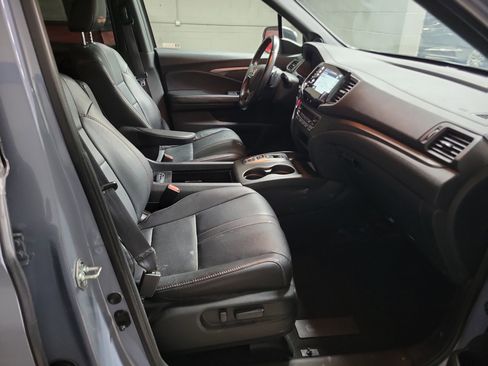 Used 2022 Honda Pilot TrailSport image 29