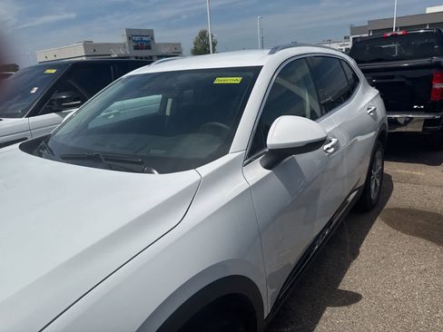 Used 2023 Buick Envision Preferred FWD image 18