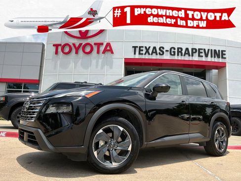 Used 2025 Nissan Rogue SV FWD image 1