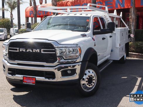Used 2022 RAM 5500 Tradesman w/ Chrome Appearance Group image 4