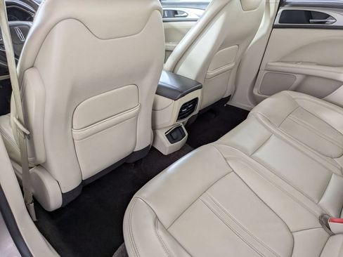 Used 2018 Lincoln MKZ Premiere FWD image 25