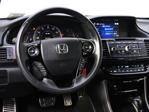 Used 2016 Honda Accord Sport image 7