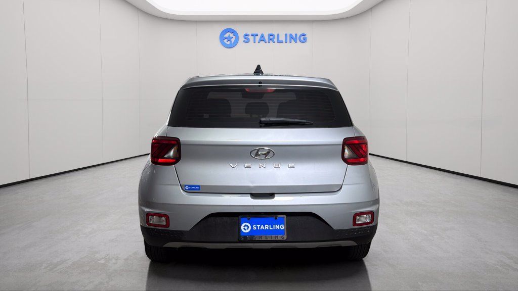Used 2022 Hyundai Venue SE w/ Cargo Package FWD image 7