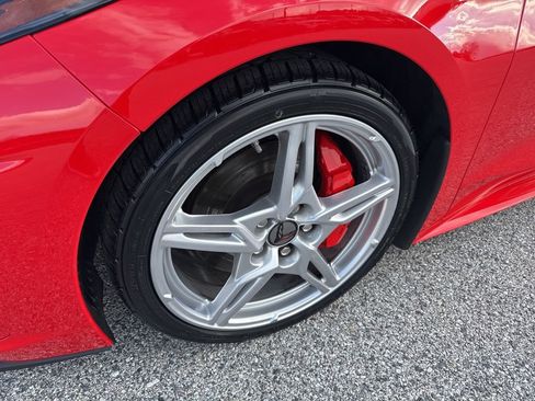 Used 2021 Chevrolet Corvette Stingray w/ Z51 Performance Package image 14