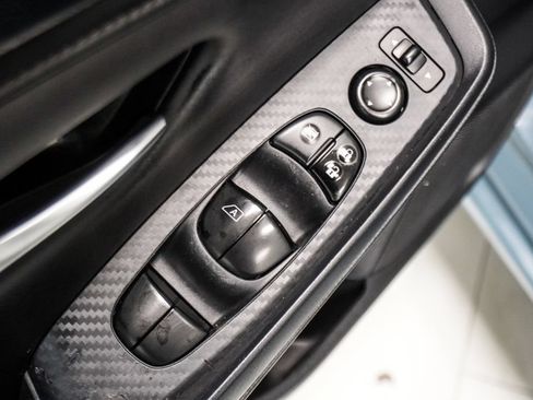 Used 2025 Nissan Sentra SV FWD image 17