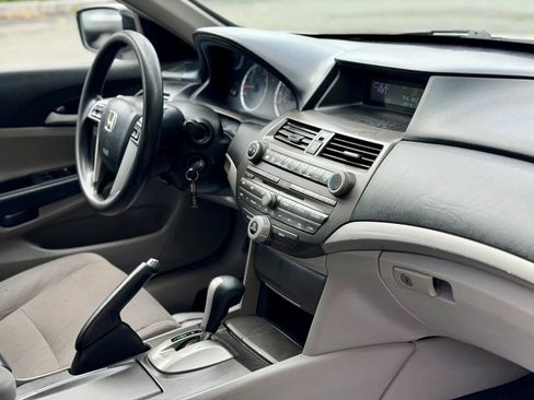 Used 2012 Honda Accord LX image 13