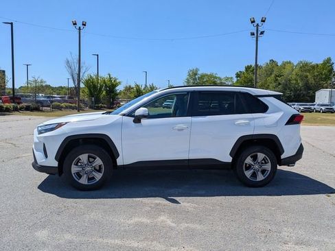 Used 2024 Toyota RAV4 XLE FWD image 6