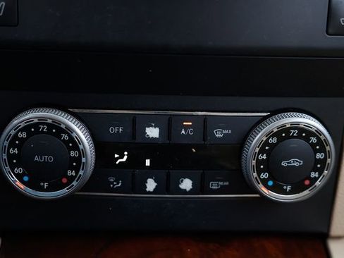 Used 2012 Mercedes-Benz GLK 350 2WD image 33