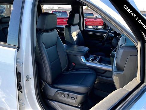 Used 2024 Chevrolet Silverado 3500 LTZ w/ LTZ Plus Package image 27