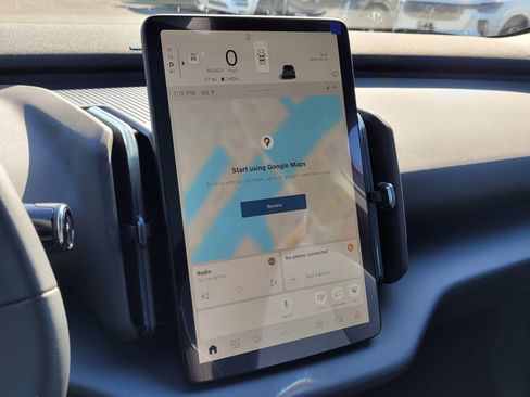 New 2026 Volvo EX30 Plus w/ Protection Package Premier image 18