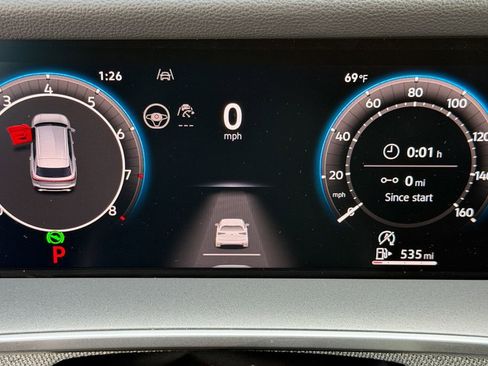 Used 2025 Volkswagen Tiguan S image 16