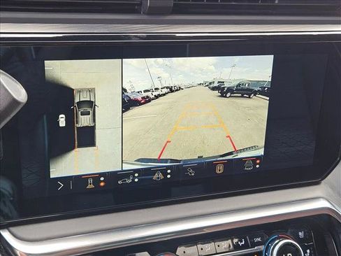 Used 2024 GMC Sierra 2500 Denali Ultimate AWD/4WD image 14