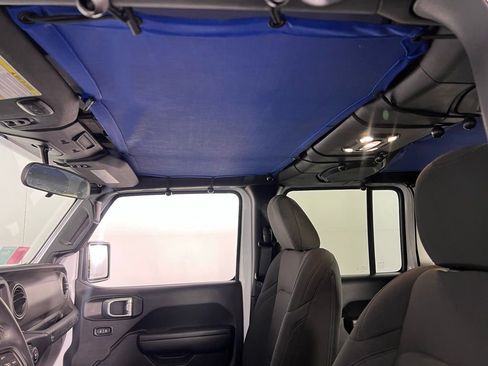 Used 2021 Jeep Wrangler Unlimited Sport image 23