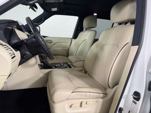 Used 2023 INFINITI QX80 Sensory w/ All-Season Package AWD/4WD image 17