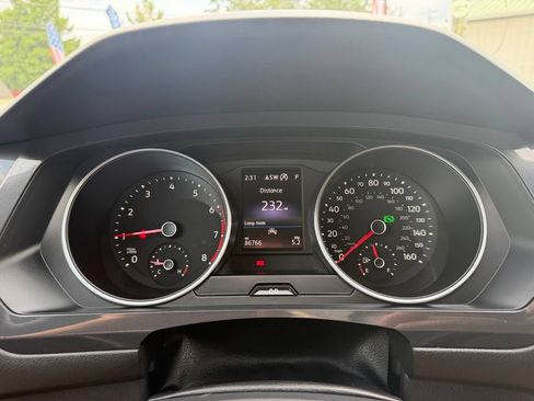 Used 2021 Volkswagen Tiguan SE FWD image 15